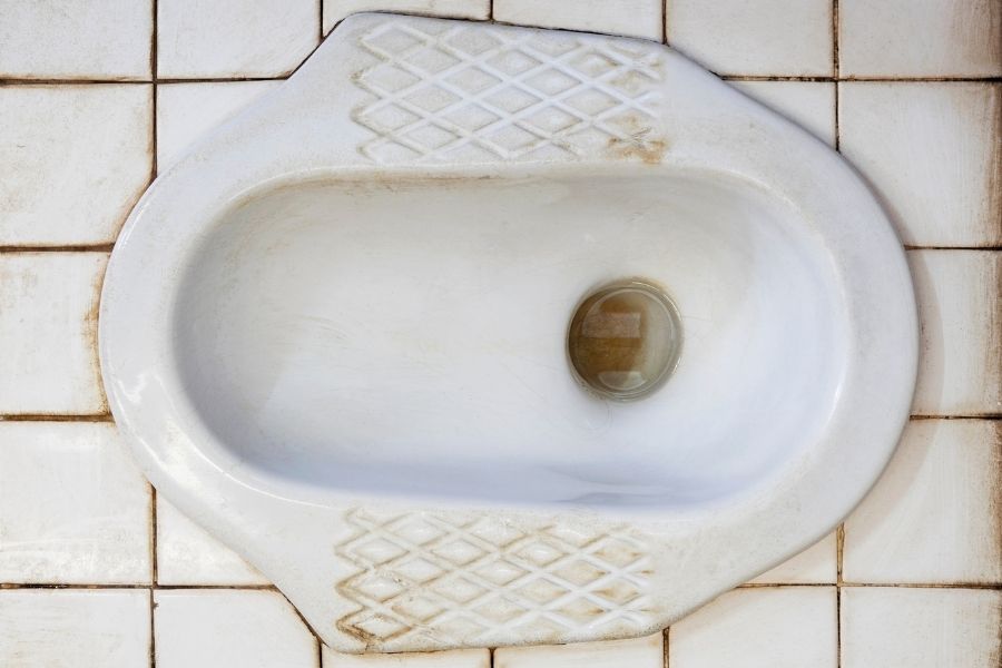 Alaturka Tuvalet Tıkanıklığı Nasıl Açılır Evde?